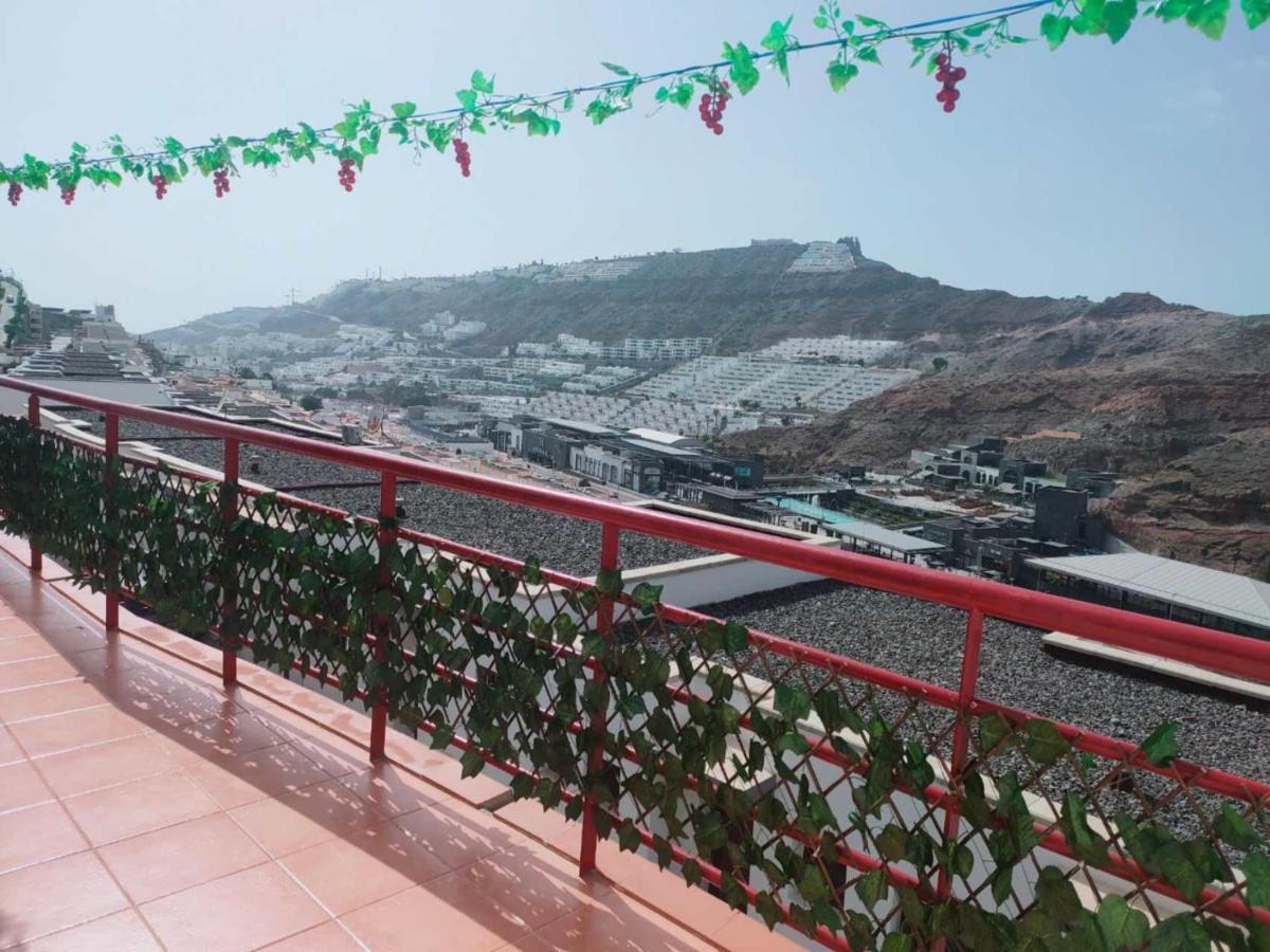 Big Villa Puerto Rico Streetfront With Private Saltwater Jacuzzi Pool, Bbq, Kitchen & 3 Terraces Near Shopping Center Puerto Rico (Gran Canaria) Exterior photo
