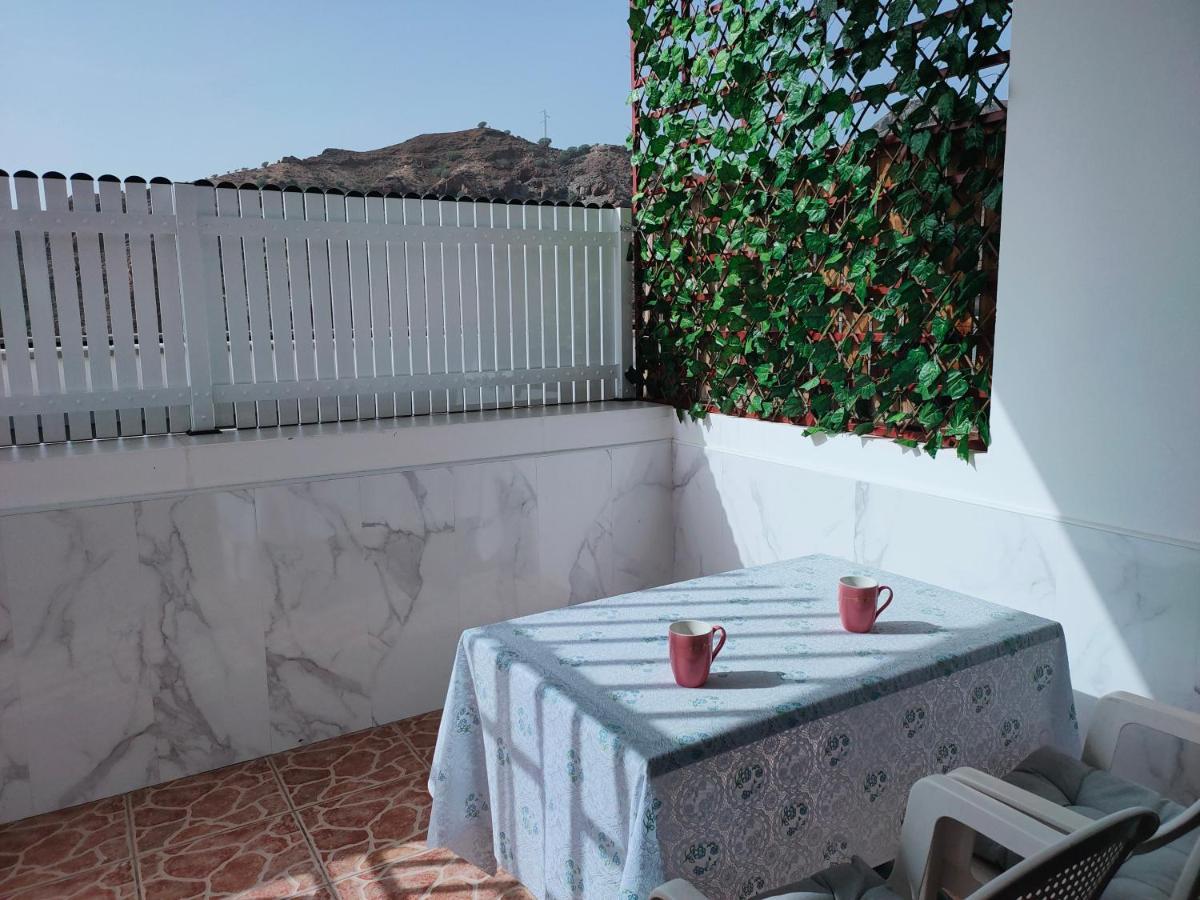 Big Villa Puerto Rico Streetfront With Private Saltwater Jacuzzi Pool, Bbq, Kitchen & 3 Terraces Near Shopping Center Exterior photo