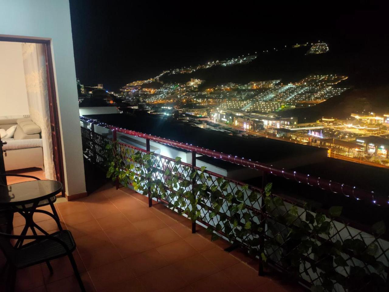 Big Villa Puerto Rico Streetfront With Private Saltwater Jacuzzi Pool, Bbq, Kitchen & 3 Terraces Near Shopping Center Exterior photo