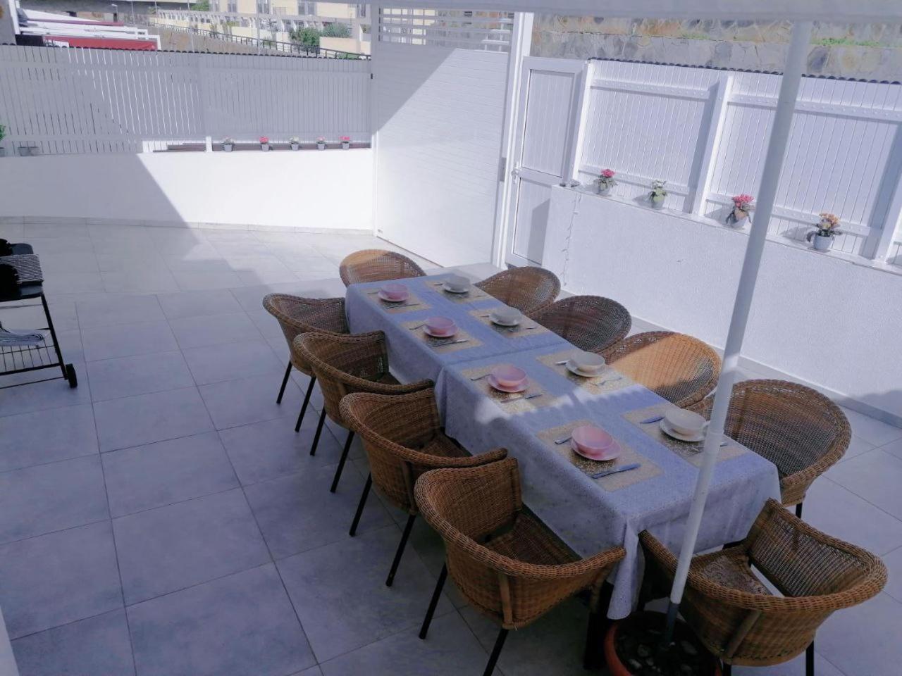 Big Villa Puerto Rico Streetfront With Private Saltwater Jacuzzi Pool, Bbq, Kitchen & 3 Terraces Near Shopping Center Exterior photo