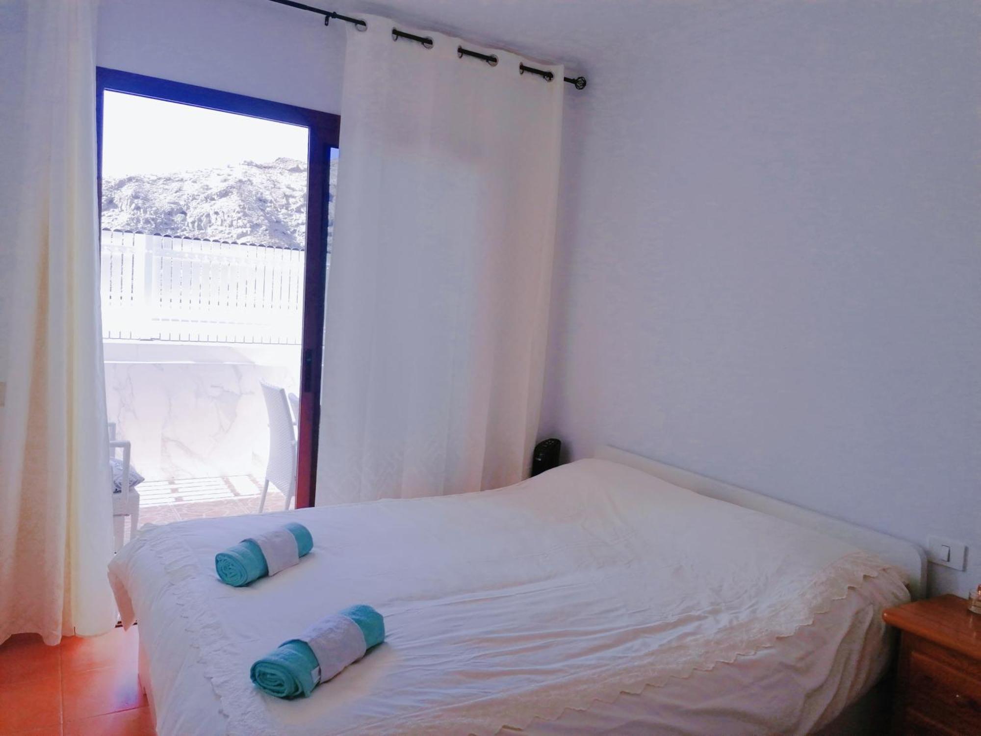 Big Villa Puerto Rico Streetfront With Private Saltwater Jacuzzi Pool, Bbq, Kitchen & 3 Terraces Near Shopping Center Exterior photo