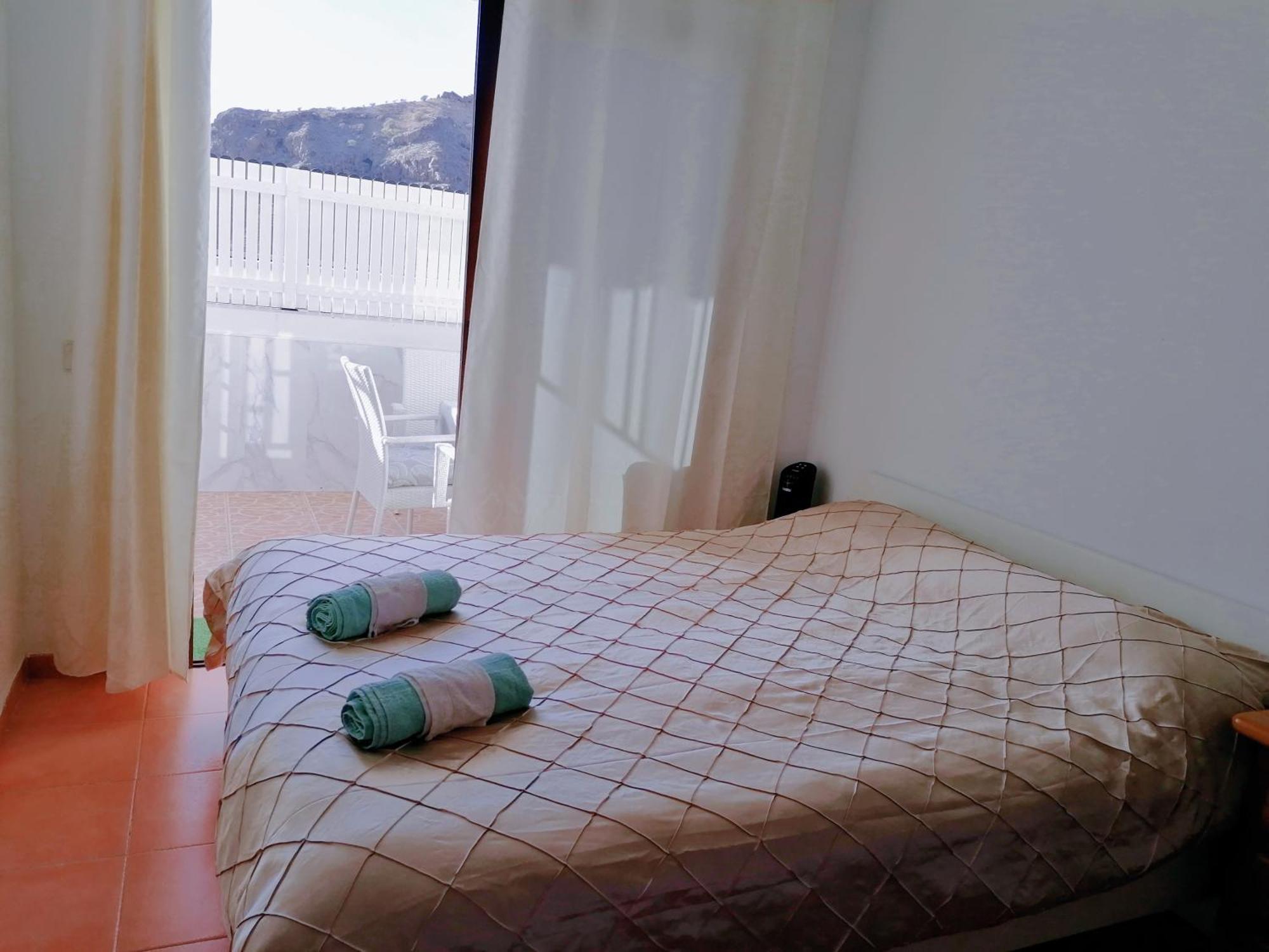 Big Villa Puerto Rico Streetfront With Private Saltwater Jacuzzi Pool, Bbq, Kitchen & 3 Terraces Near Shopping Center Exterior photo